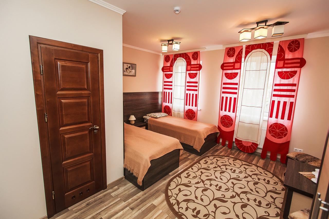 Slavyanskaya Hata Hotel Baranavičy Exteriér fotografie