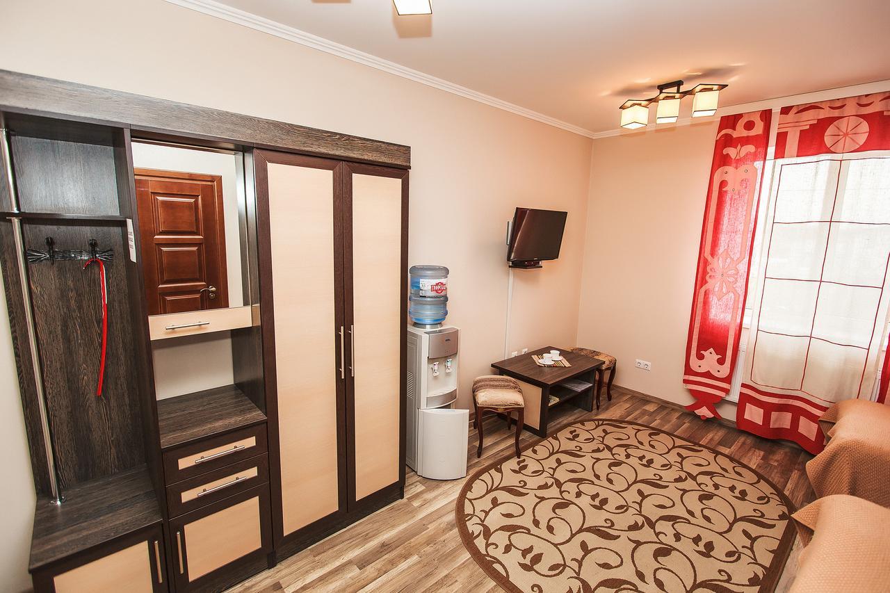 Slavyanskaya Hata Hotel Baranavičy Exteriér fotografie