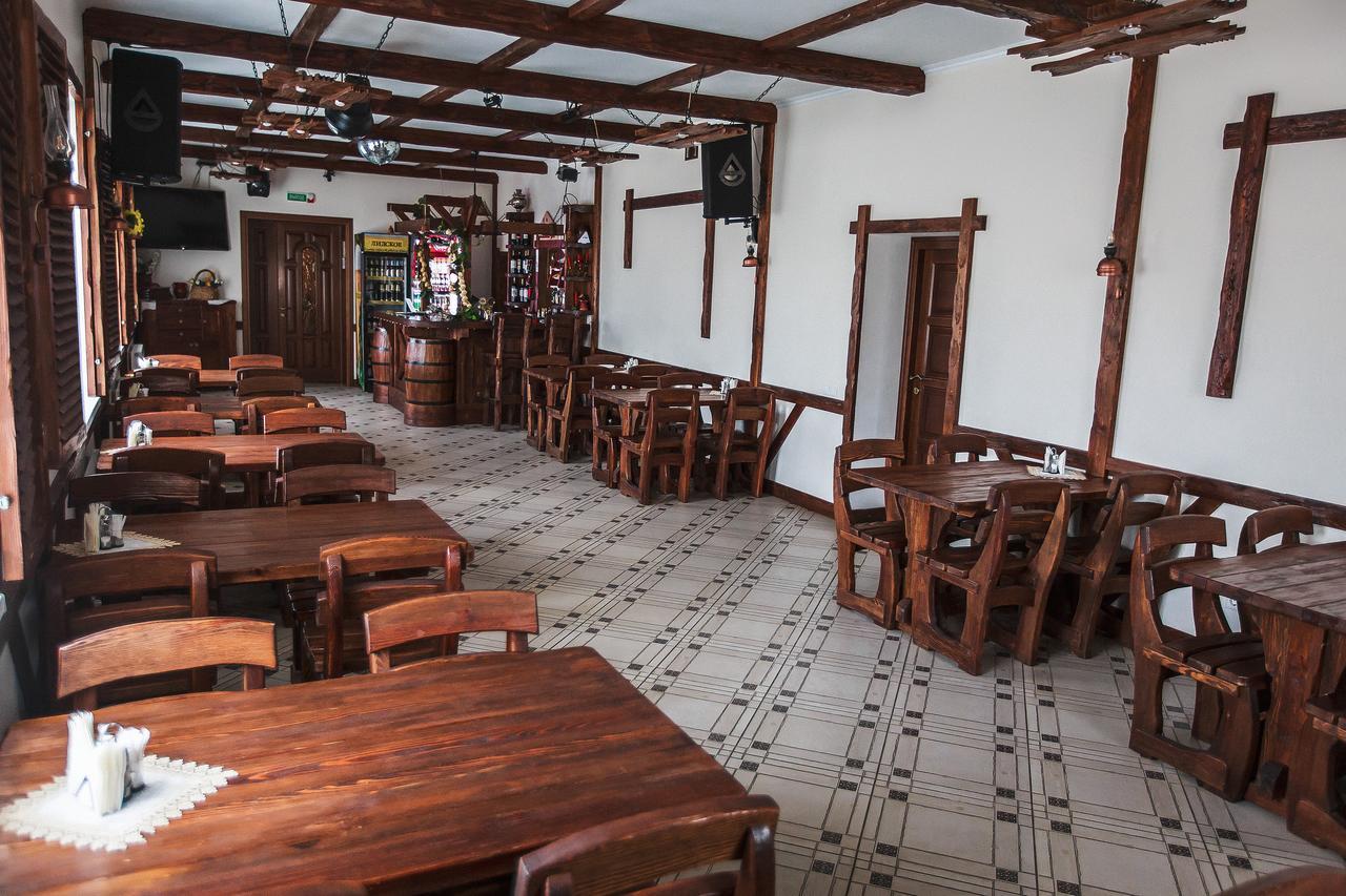Slavyanskaya Hata Hotel Baranavičy Exteriér fotografie